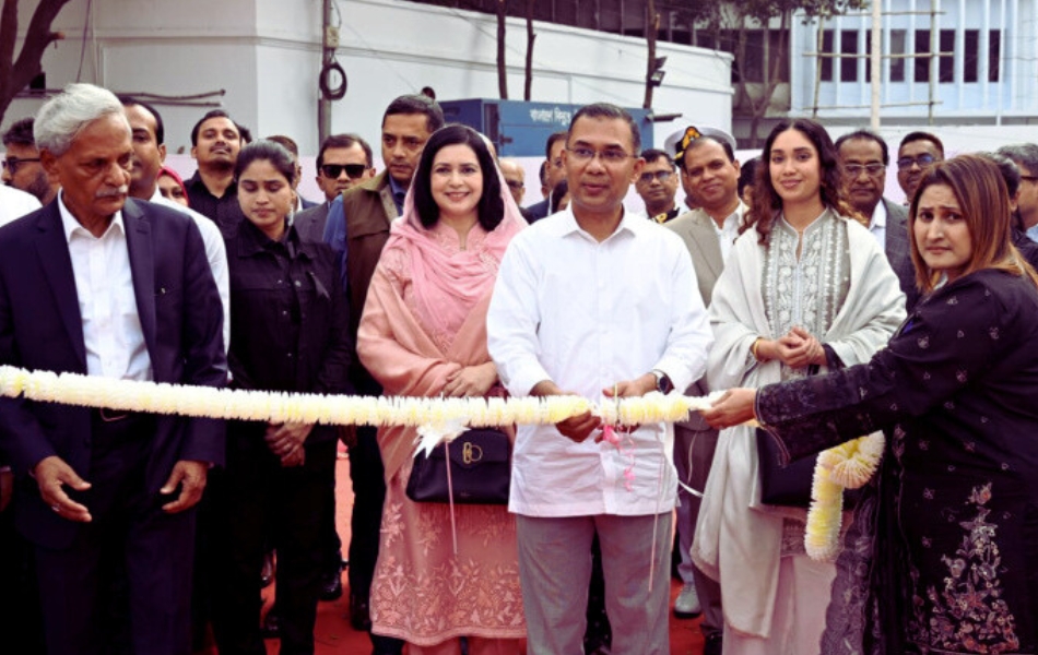 ‘বহুমাত্রিক বাংলাদেশ’ প্রতিপাদ্যে বইমেলার দ্বার খুলল