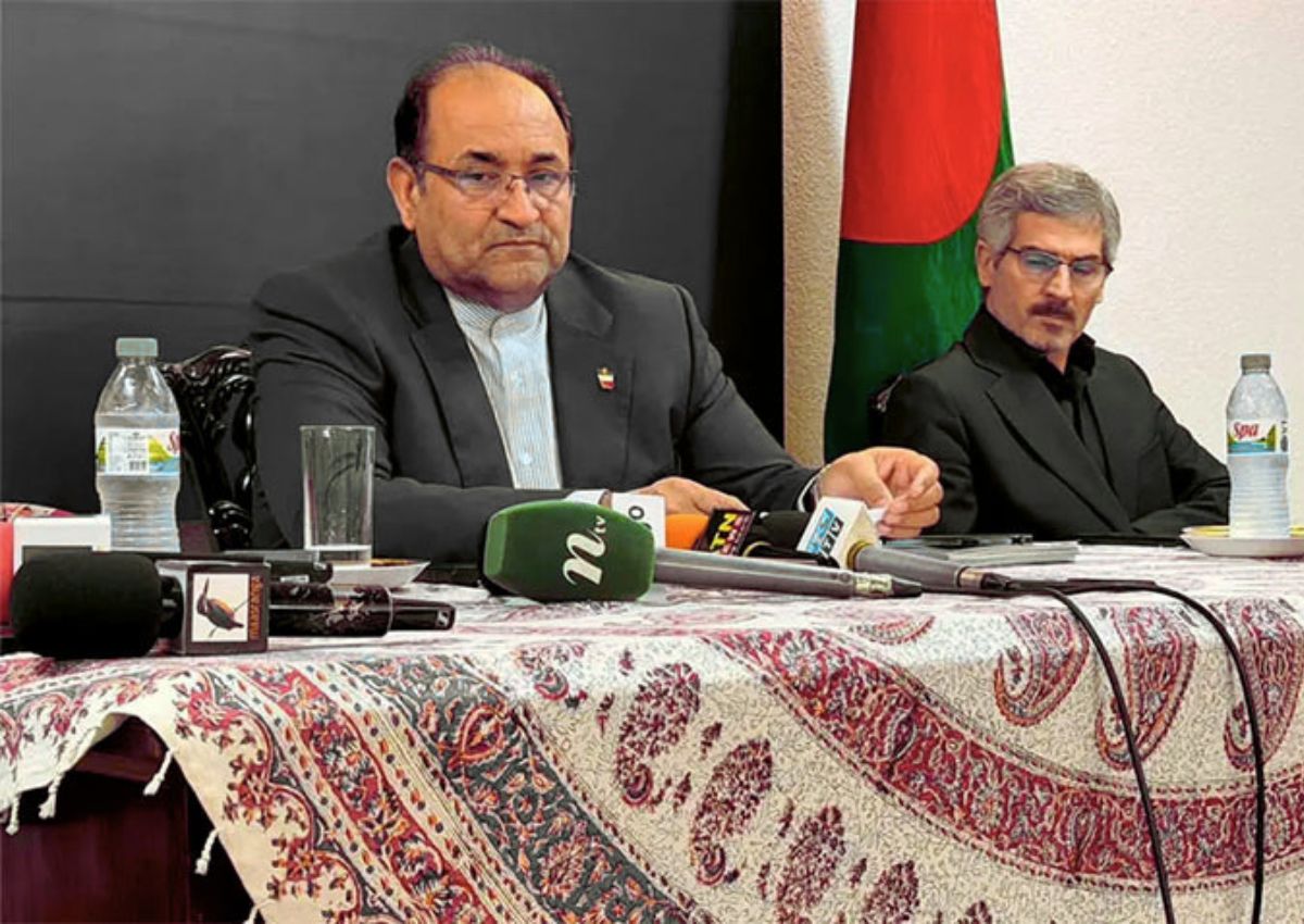 হরমুজ প্রণালিতে আটকে থাকা বাংলাদেশি জাহাজ ছাড়তে সহযোগিতার আশ্বাস