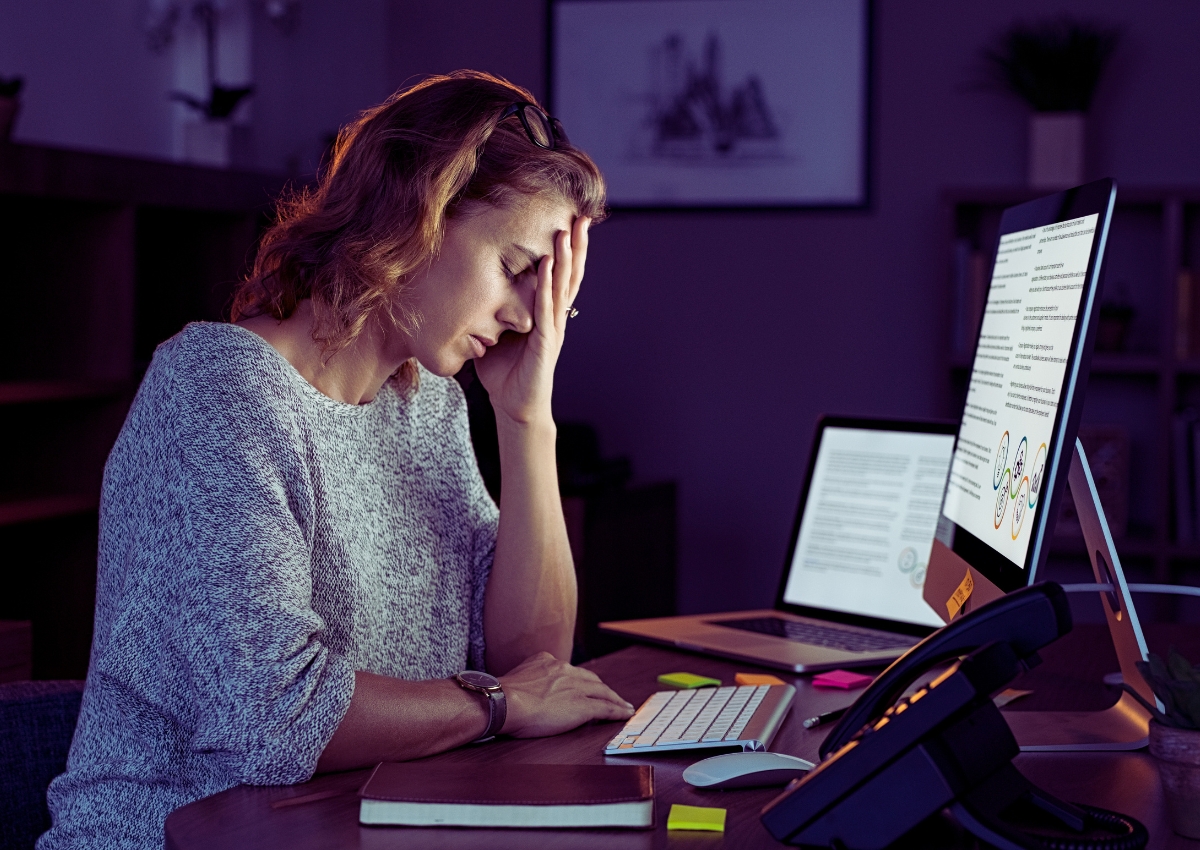 অতিরিক্ত কাজ কি কেড়ে নিচ্ছে আয়ু? কর্মঘণ্টার যাঁতাকলে পিষ্ট জনস্বাস্থ্য