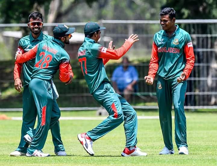 স্বাগতিকদের হারিয়ে সেমিফাইনালে বাংলাদেশ