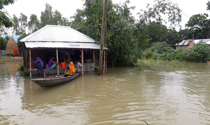 বন্যা পরিস্থিতির অবনতি