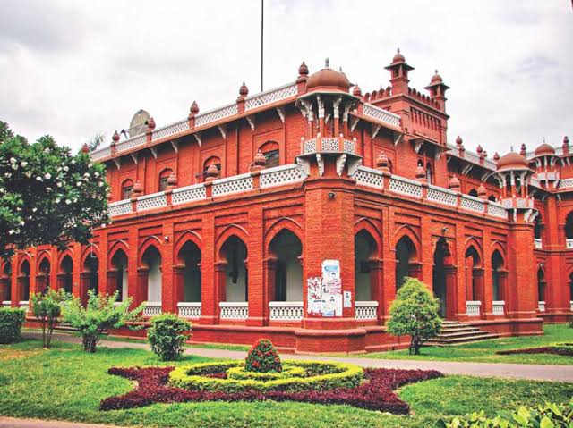 পরীক্ষা পদ্ধতিতে পরিবর্তন আনছে ঢাকা বিশ্ববিদ্যালয়