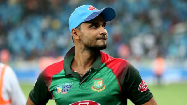 'মাঠে আমি কি চুরি করি?'